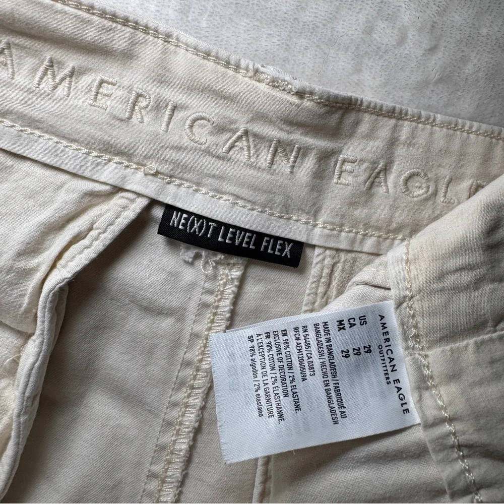 American Eagle Outfitters Khaki Shorts Size 29